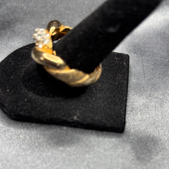 Kenneth Jay Lane Gold and Silver Twisted Ring - Picture 3 of 7